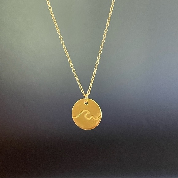 14k Gold Vermeil Coin Wave Necklace - Picture 4 of 9